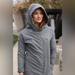 Lululemon Heathers Wrap Up Gray Hoodie Jacket Zip Oversized Thumbholes Size 6